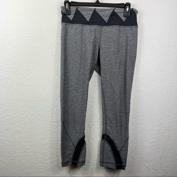 Lululemon Run Inspire Crop II Leggings Luxtreme Heathered Deep Coal Quilt - Picture 2 of 7